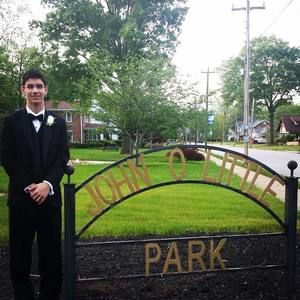 Meet your Posher, Quint